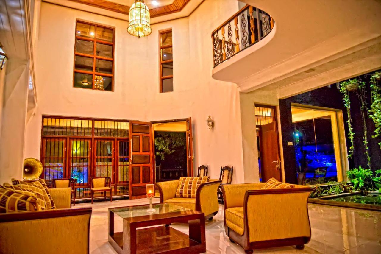 Siluni'S Villa Anuradhapura Eksteriør bilde