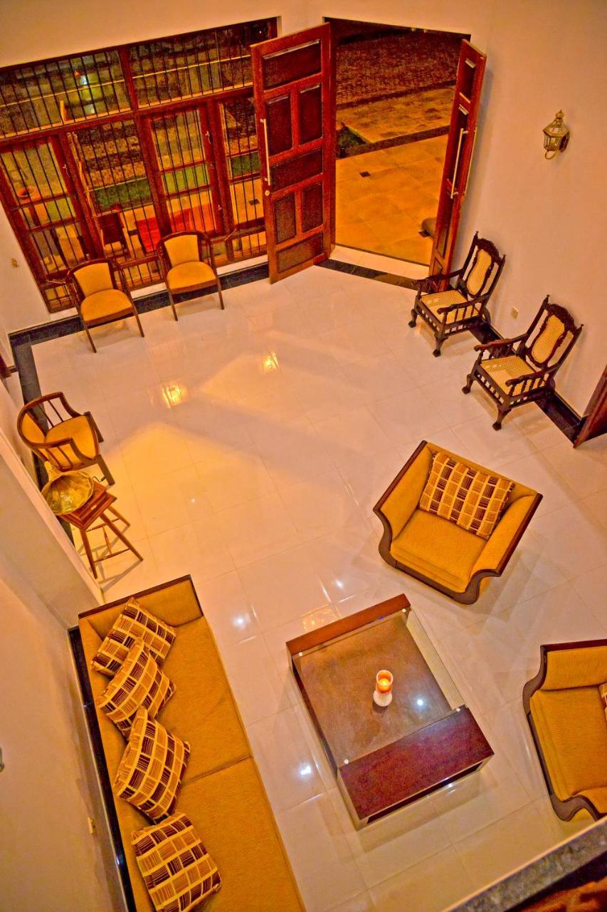 Siluni'S Villa Anuradhapura Eksteriør bilde